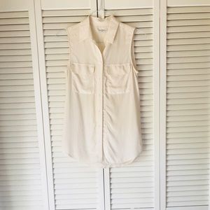 Equipment cream sleeveless top